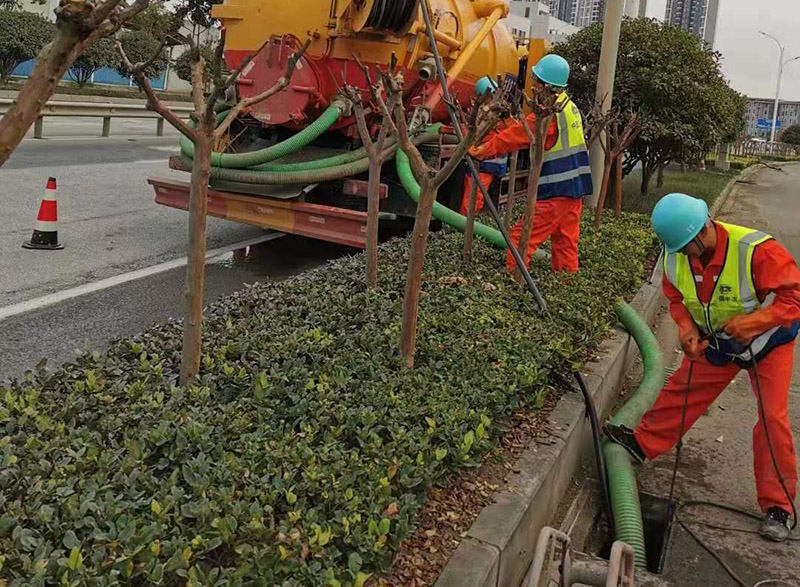 月湖市政管道清淤